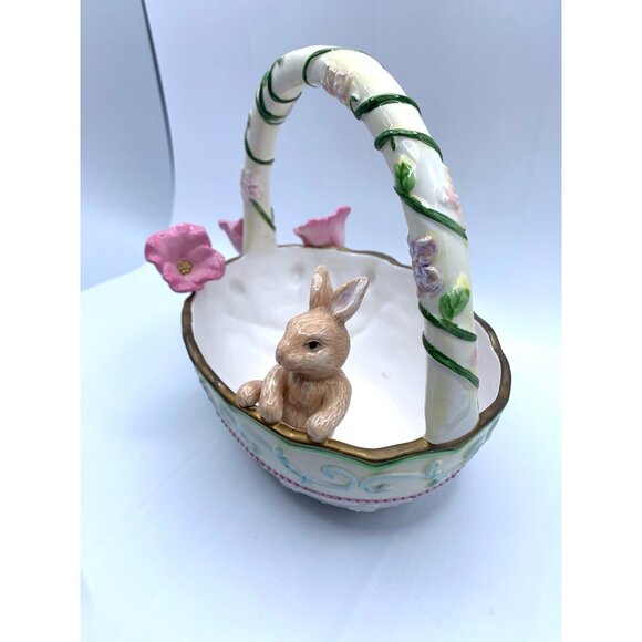 Avon Springtime Collection Ceramic Basket w Bunny and Flowers 7.5 Inch - Picture 2 of 11